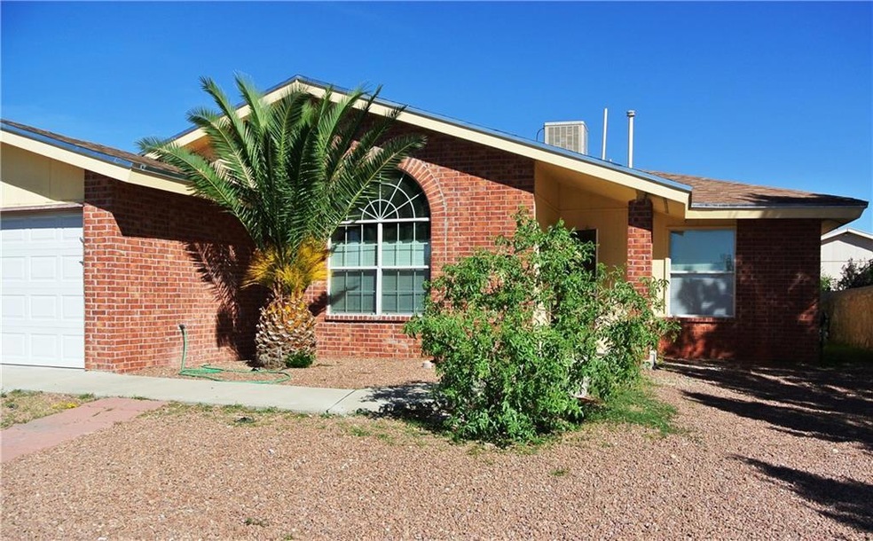 504 Katherine Dr, Horizon City, TX 79928 - photo 1