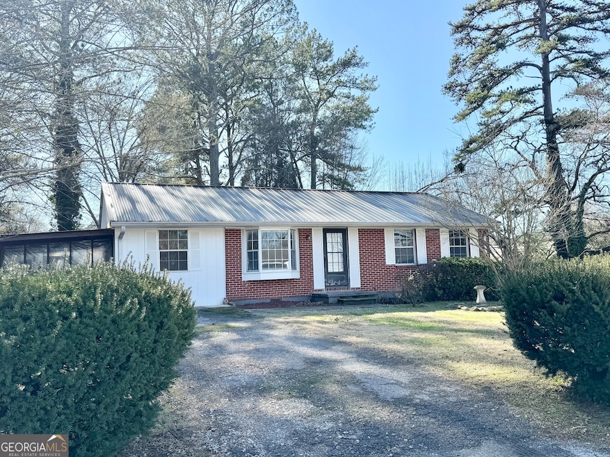 206 Chota Cir, La Fayette, GA 30728 - photo 1