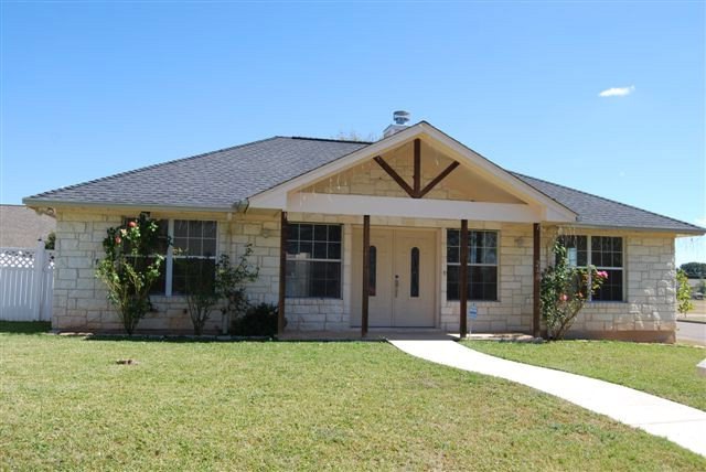 240 Green Oaks Loop, Fredericksburg, TX 78624 - photo 1