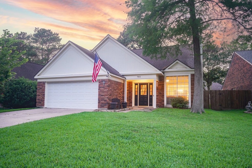 7811 Hidden Oaks Ln, Houston, TX 77095 - photo 1