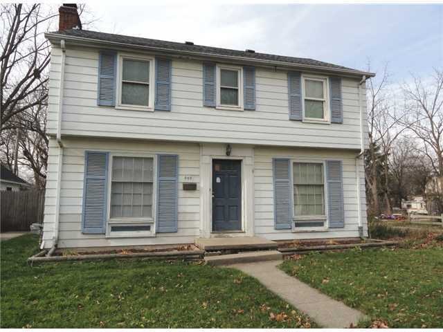 909 N Chestnut St, Lansing, MI 48906 - photo 1