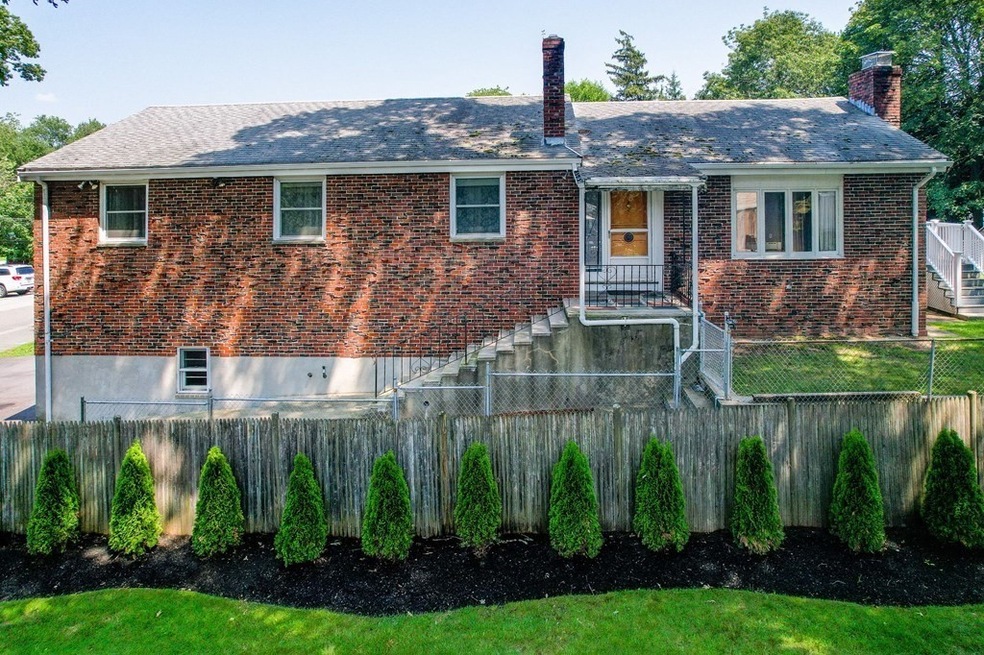 7 Carol St, Stoneham, MA 02180 - photo 1