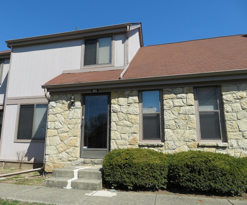 611 Banningway Dr, Columbus, OH 43213 - photo 1