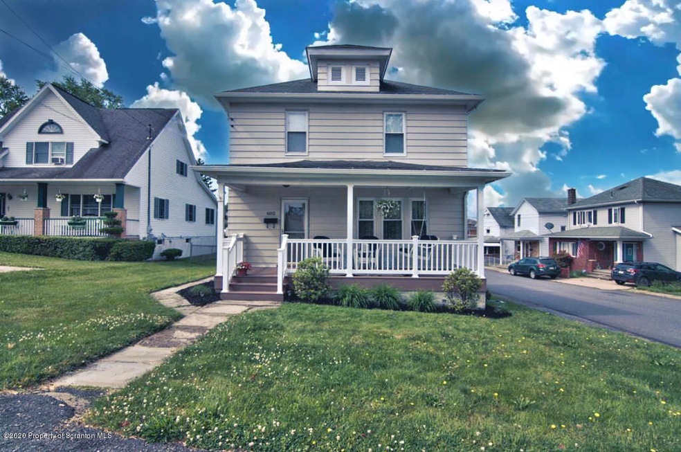 602 E Warren St, Dunmore, PA 18512 - photo 1