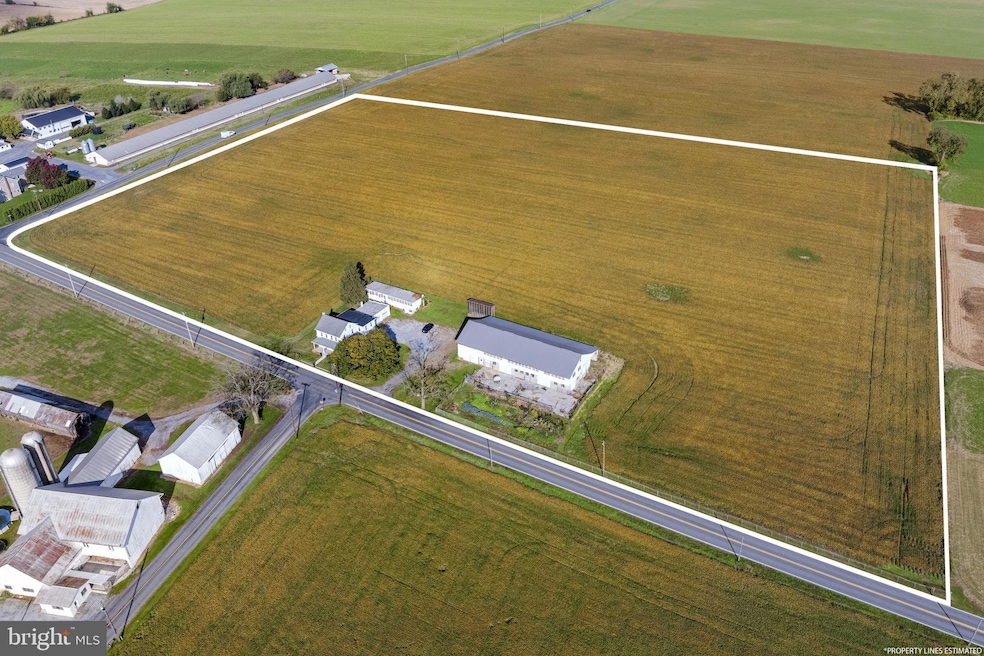 125 Indiantown Rd, Ephrata, PA 17522 - photo 1