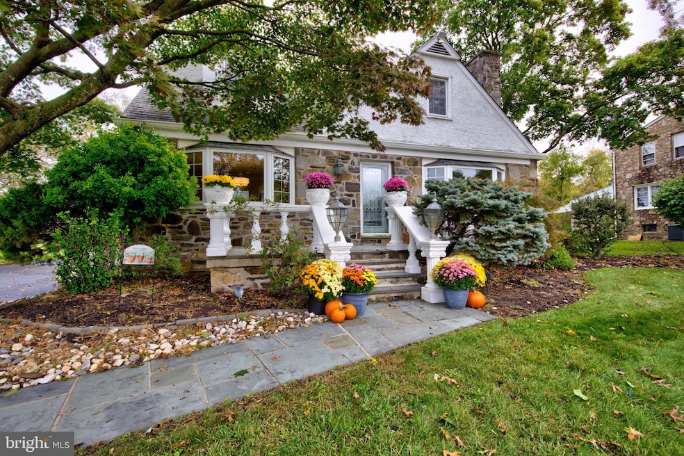 Pending $800,000 • Co-Listing Agent