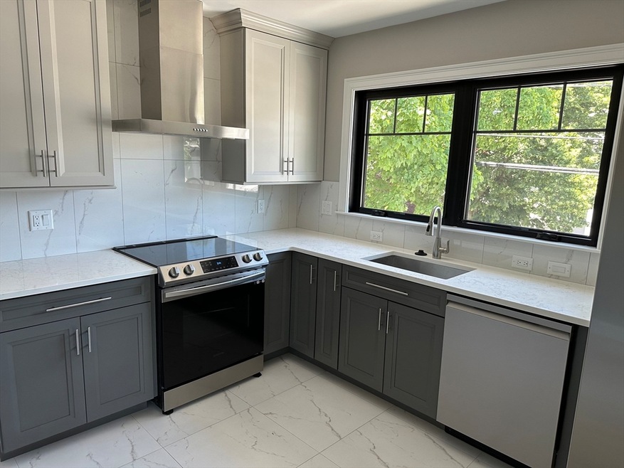 41 Cornell St unit 2, Arlington, MA 02474 - photo 1