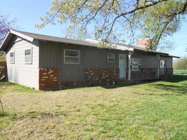 214 W Park St, Nixa, MO 65714 - photo 1