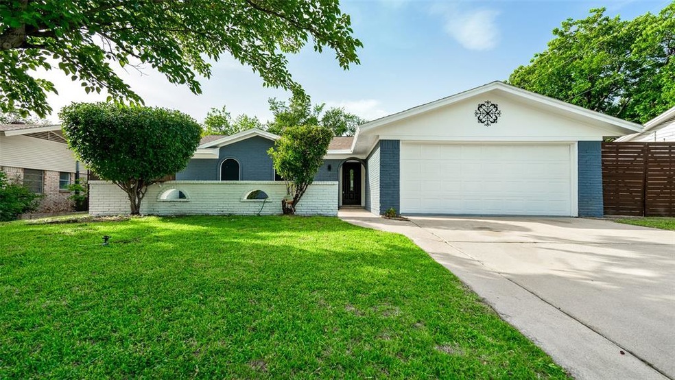 1005 Springdale Rd, Bedford, TX 76021 - photo 1