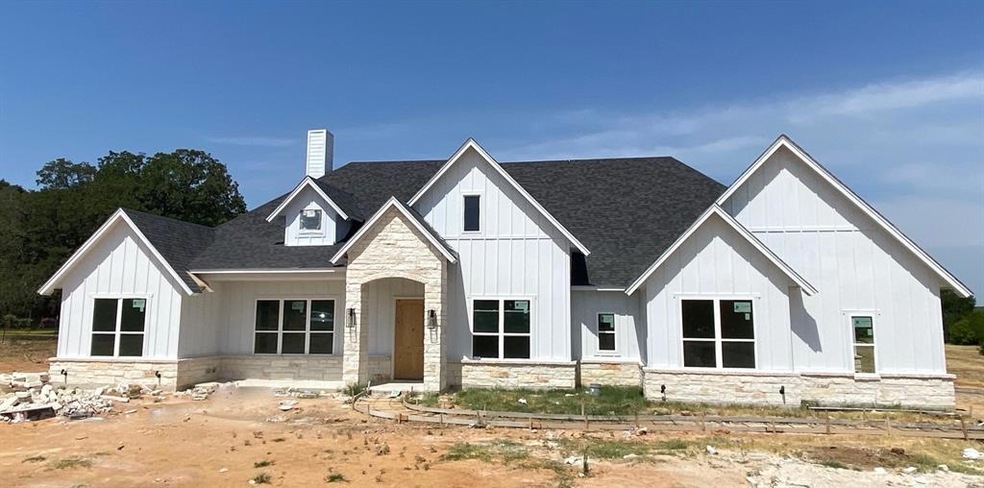 1001 Finney Dr, Weatherford, TX 76085 - photo 1