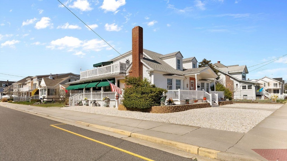 6810 Seaview Ave, Wildwood, NJ 08260 - photo 1