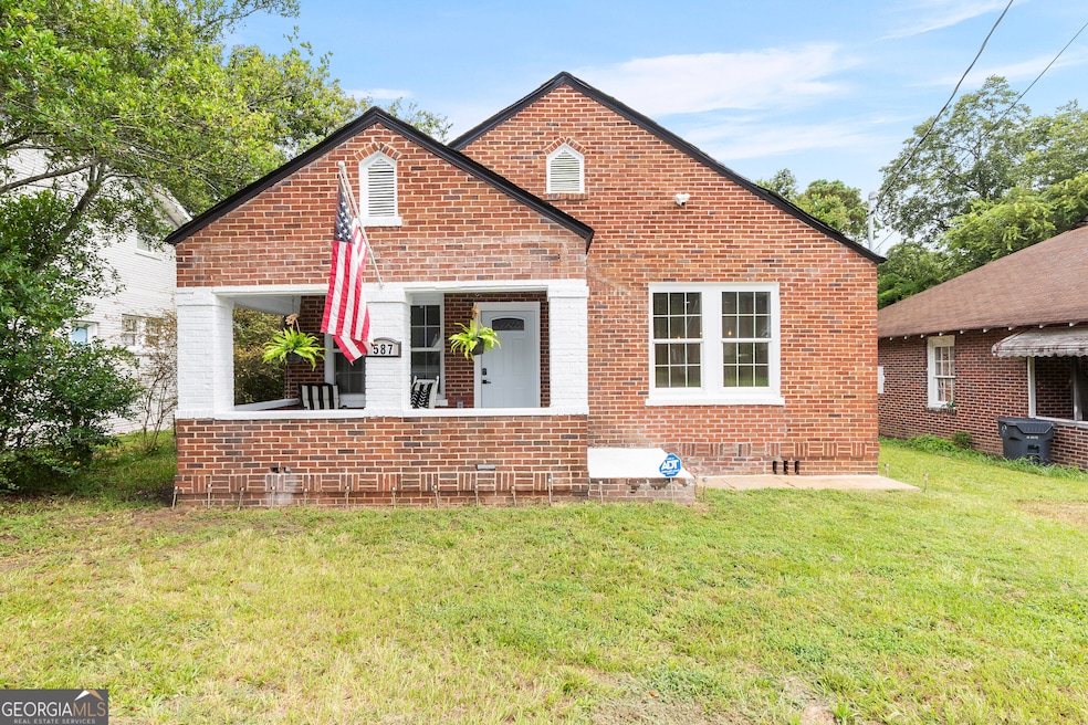 587 Robert Henry St, Macon, GA 31206 - photo 1