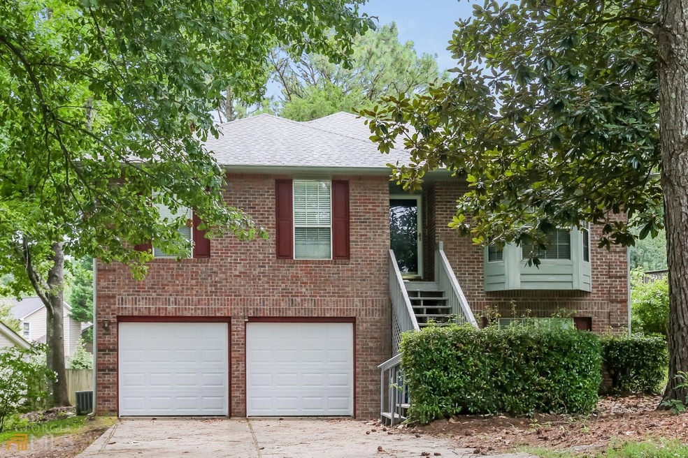 10495 Willow Meadow Cir, Alpharetta, GA 30022 - photo 1