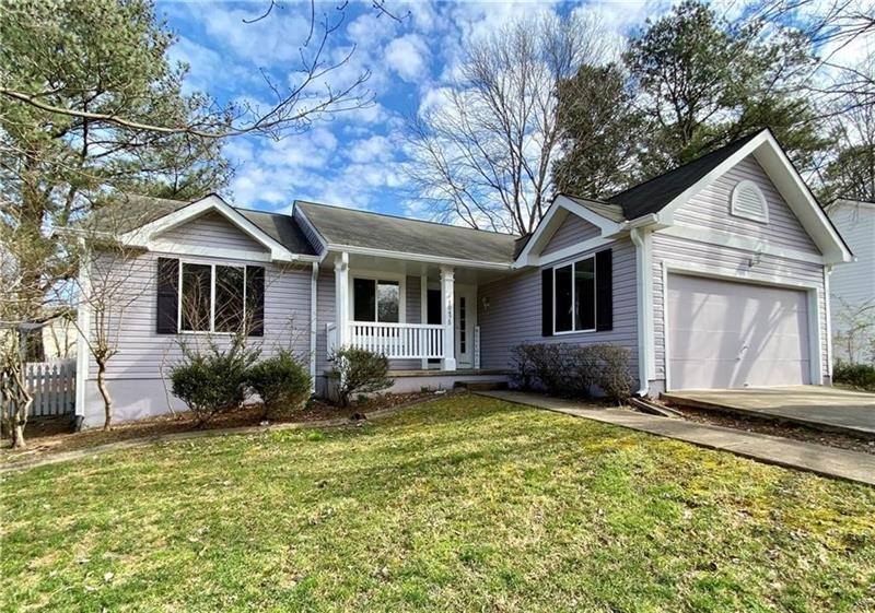 10475 Willow View Cir, Alpharetta, GA 30022 - photo 1