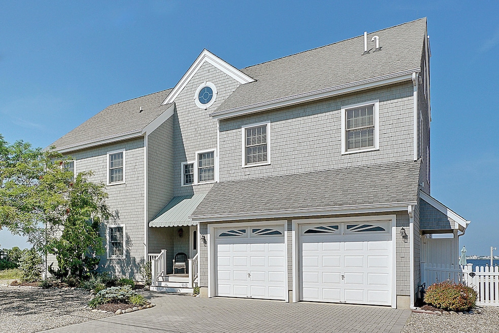 352BayLane-1