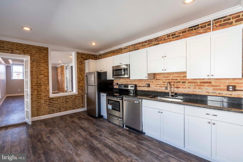 1515 E Clement St unit 2, Baltimore, MD 21230 - photo 1