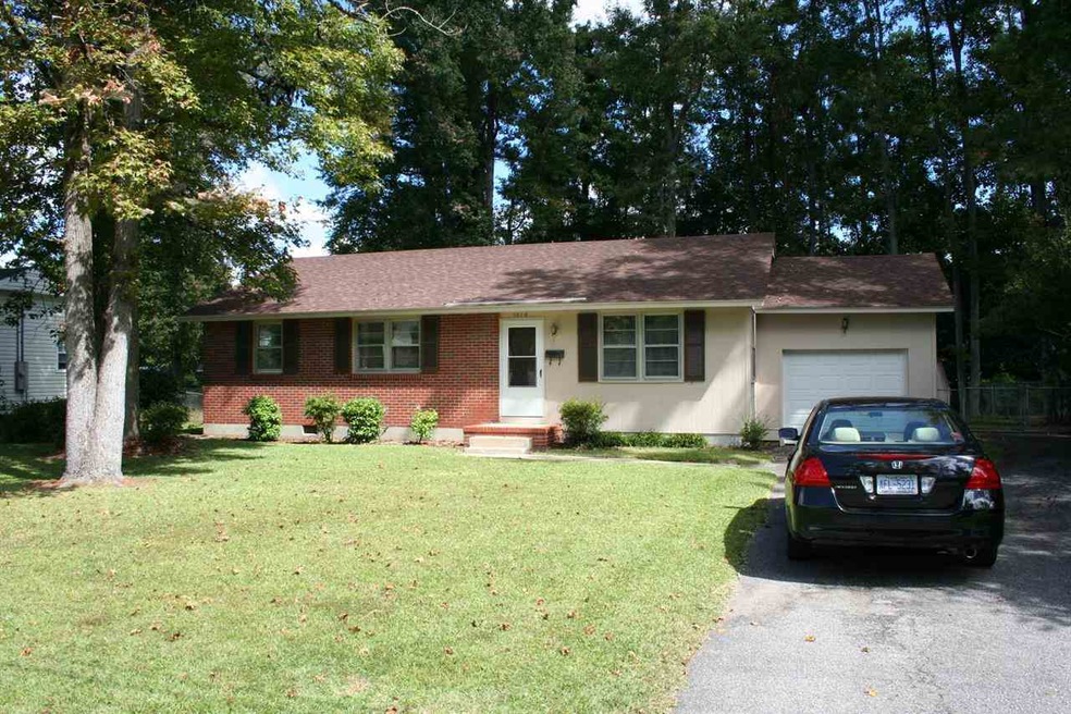 1010 Hendricks Ave, Jacksonville, NC 28540 - photo 1