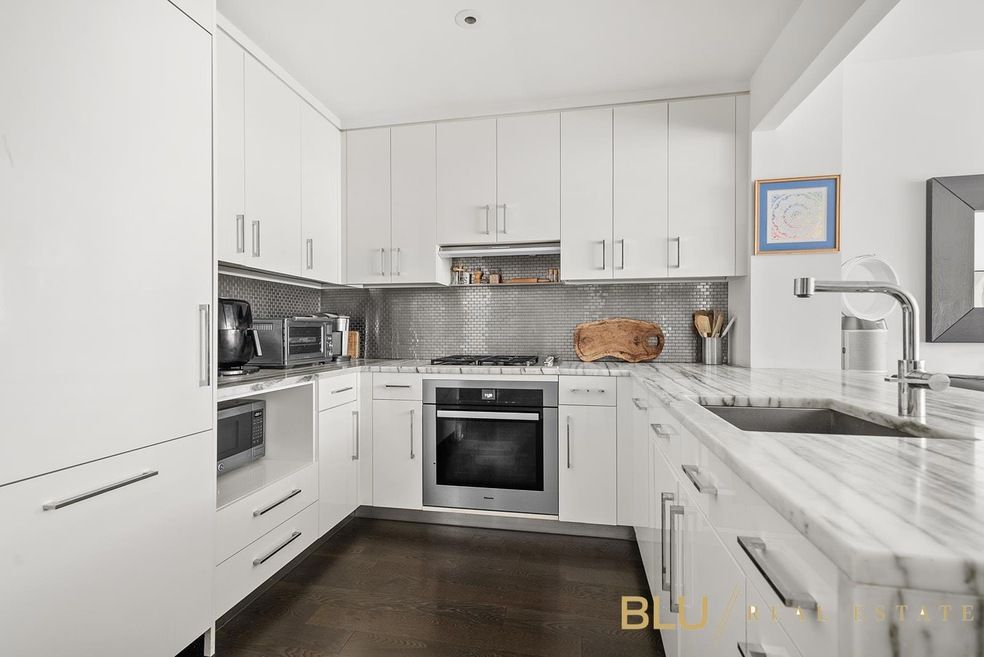 Sold $2,360,000 • Co-Listing Agent