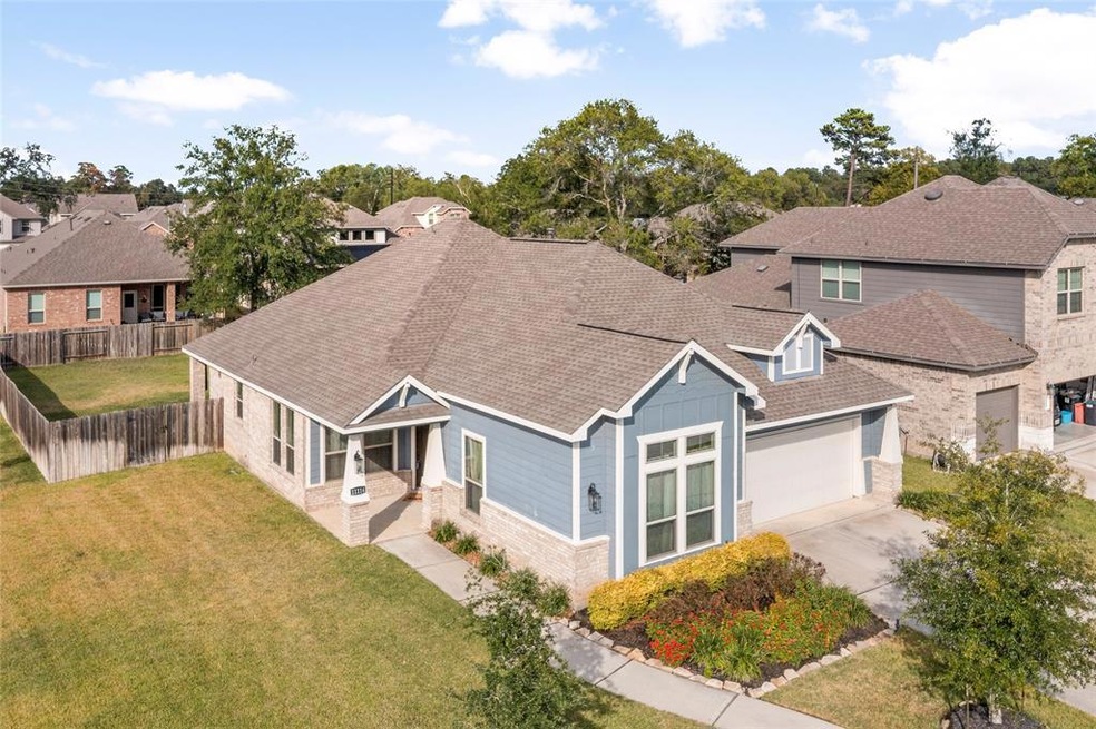 11114 English Holly Ct, Tomball, TX 77375 - photo 1