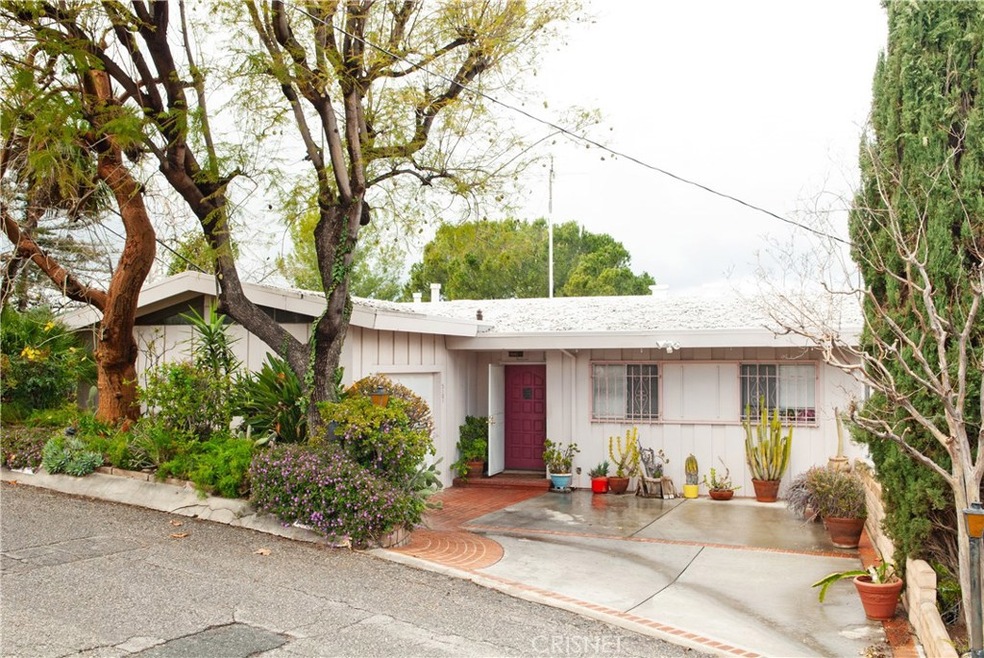 5101 Cerrillos Dr, Woodland Hills, CA 91364 - photo 1