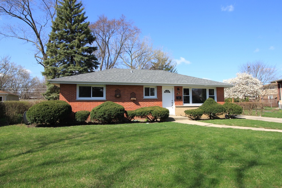 3N382 Willow Rd unit 3, Elmhurst, IL 60126 - photo 1