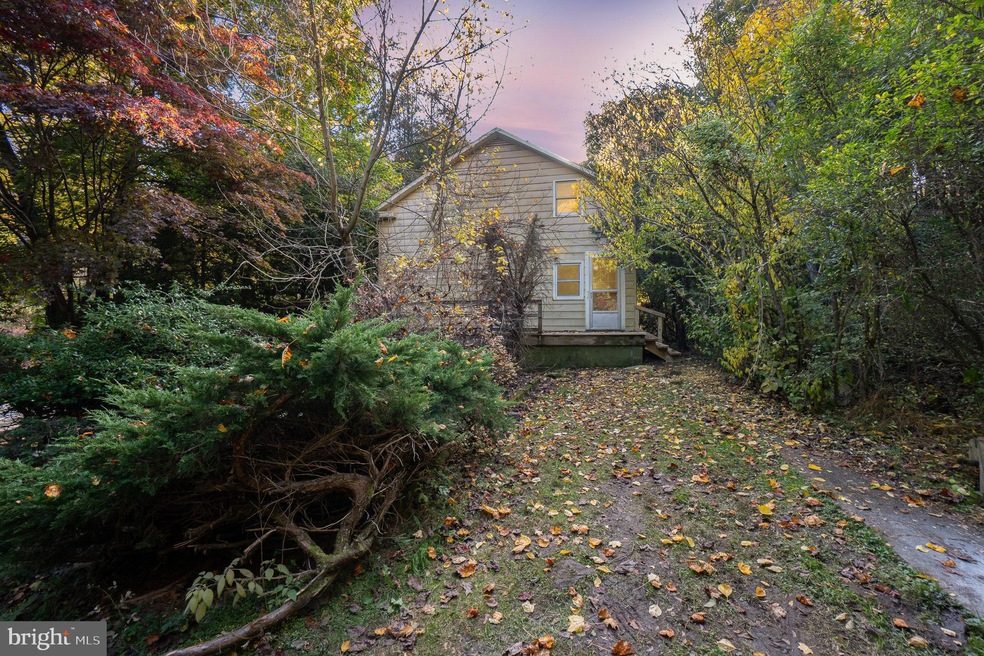 800 Fishing Creek Valley Rd, Harrisburg, PA 17112 - photo 1