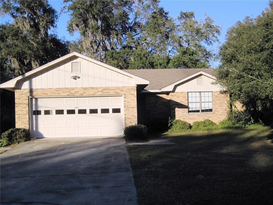 202 Water St, Brunswick, GA 31525 - photo 1