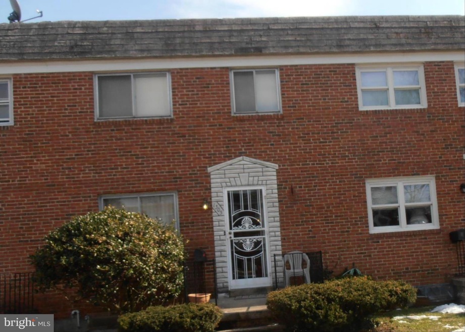 1305 Halstead Rd, Parkville, MD 21234 - photo 1