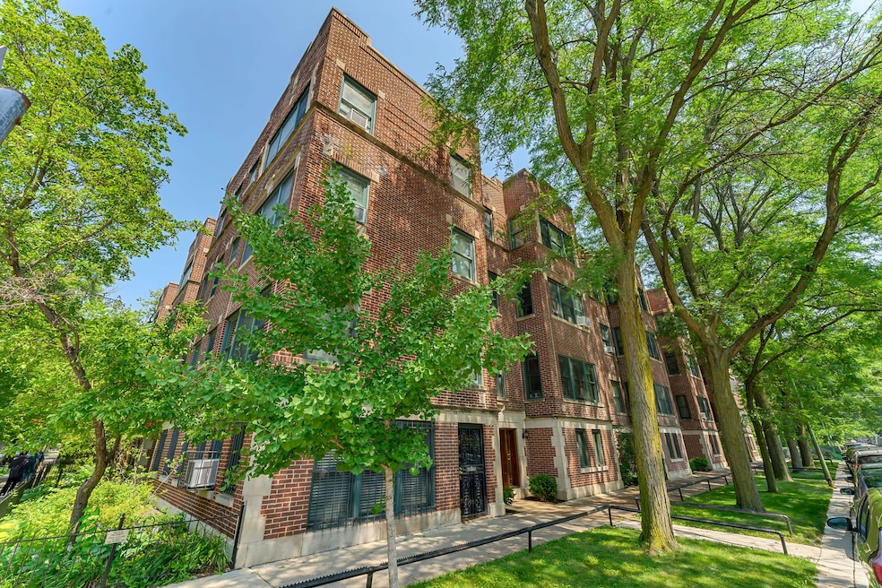 1300 E 56th St unit G, Chicago, IL 60637 - photo 1