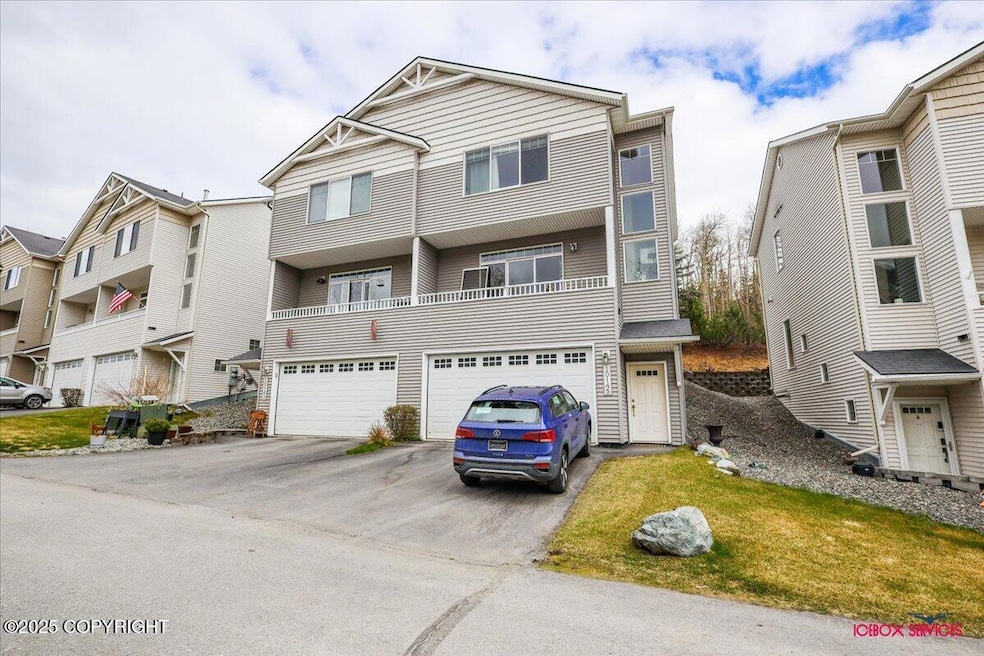 01-20145 Riverside Dr-30