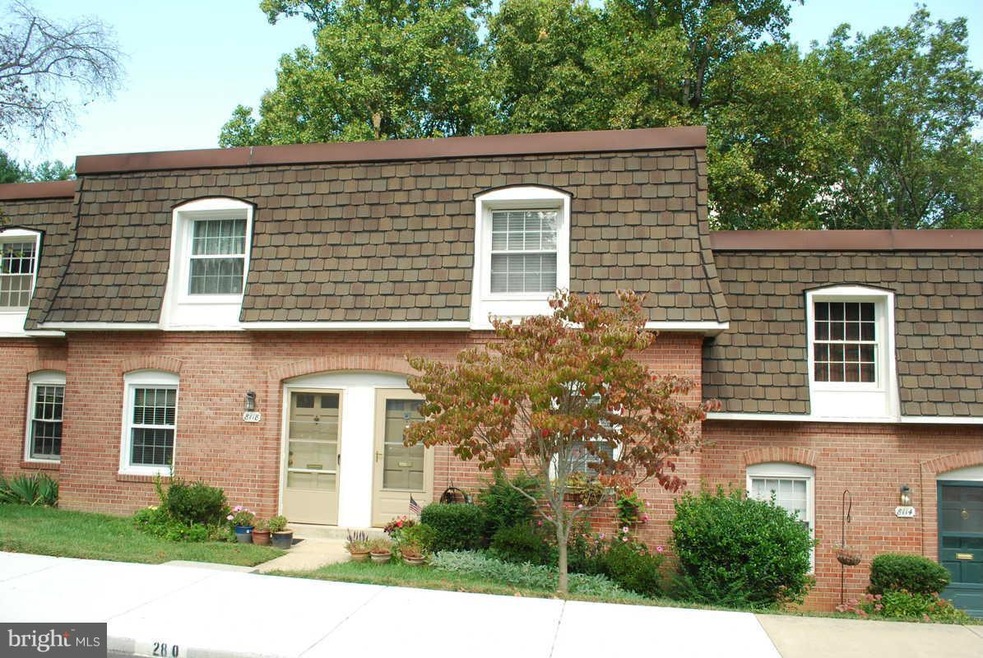 8229 Kings Charter Ln unit D, Springfield, VA 22152 - photo 1