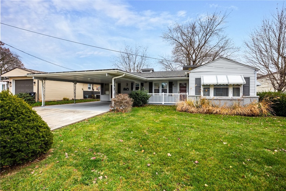 915 E Jefferson Ave, Effingham, IL 62401 - photo 1