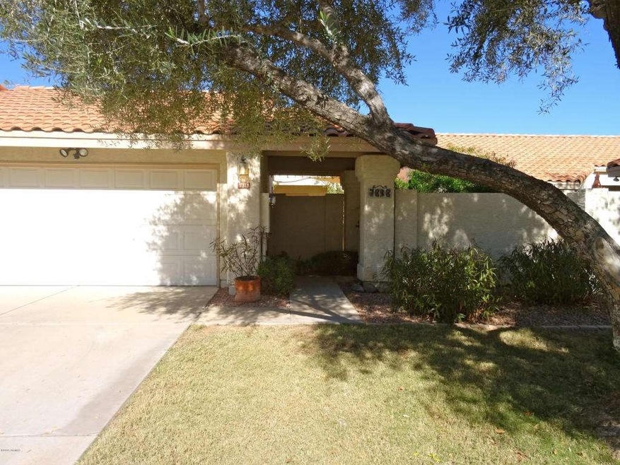 7313 S Bonarden Ln, Tempe, AZ 85283 - photo 1