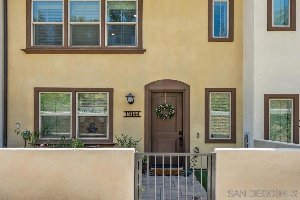 Sold $945,000 • Co-Listing Agent