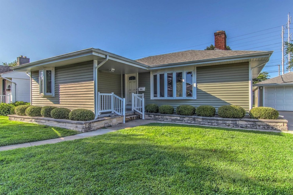 3221 Franklin St, Highland, IN 46322 - photo 1