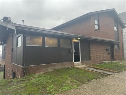 2601 Bowman Ave unit 4, McKeesport, PA 15132 - photo 1