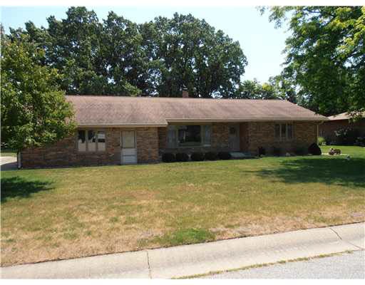 57030 Pine View Dr, South Bend, IN 46619 - photo 1