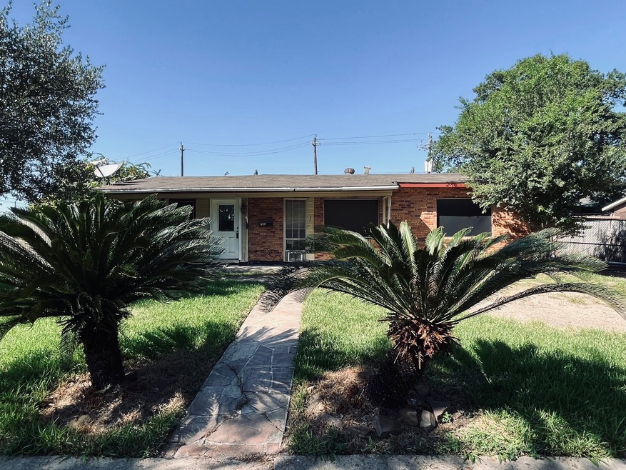 7601 Edna St, Houston, TX 77087 - photo 1