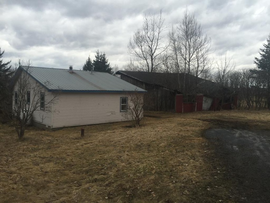 283 Carroll Hill Rd, Fairfax, VT 05454 - photo 1