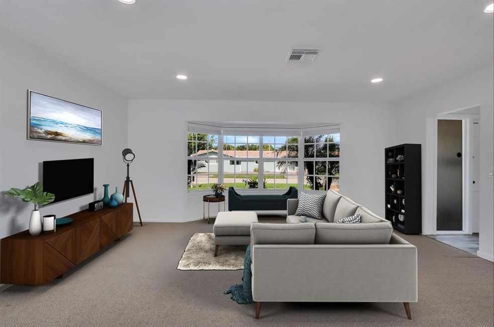 40_Living_1_mls (1)