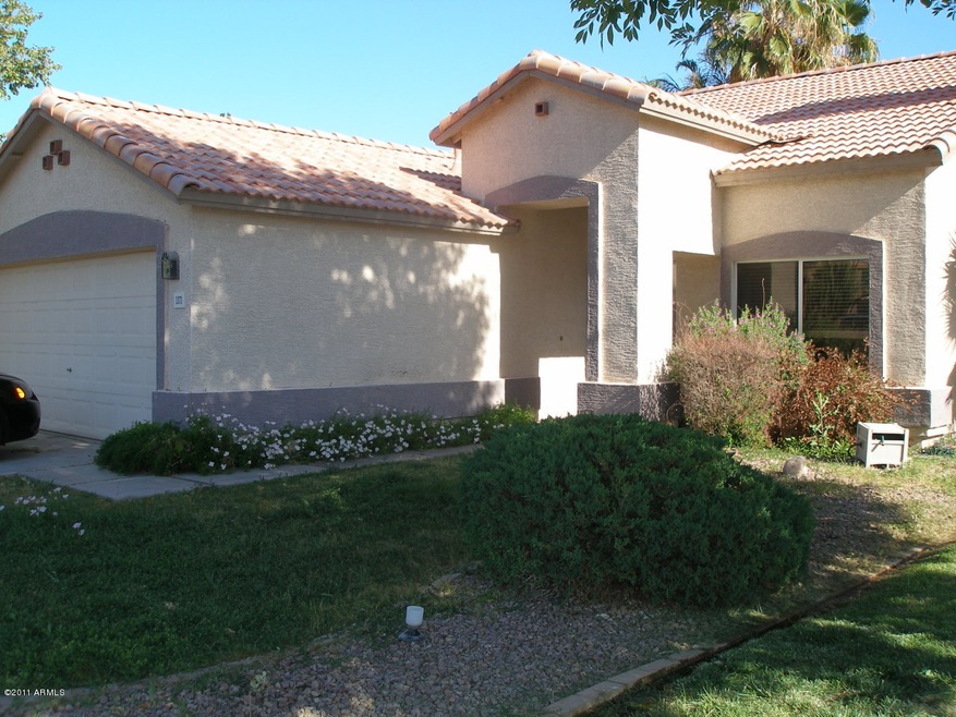 Front view of home