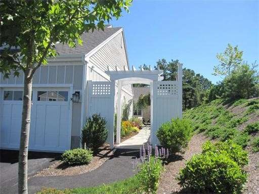 36 Whitcomb Gardens unit 18, Plymouth, MA 02360 - photo 1