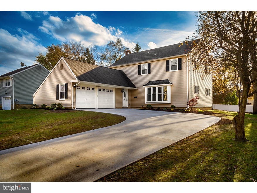 273 Burning Tree Rd, Delran, NJ 08075 - photo 1