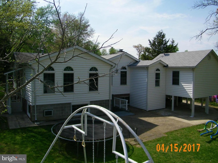 8805 Sylvania St, Lorton, VA 22079 - photo 1