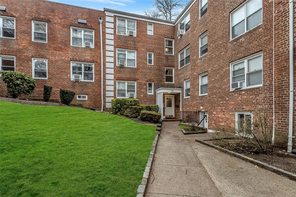 Sold $279,000 • Co-Listing Agent