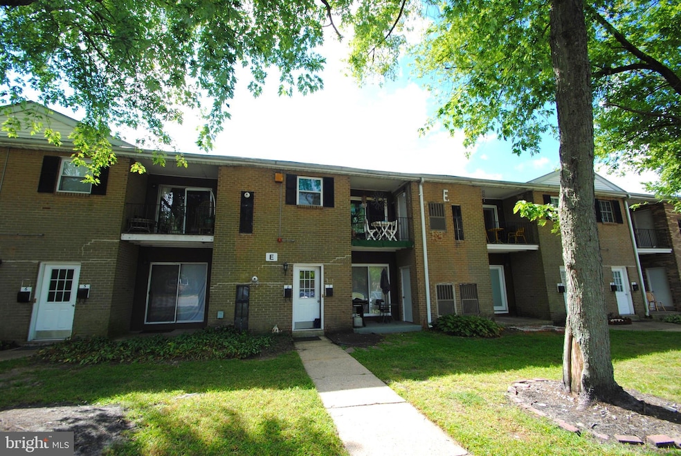 1294 Cooper St unit E8, Edgewater Park, NJ 08010 - photo 1