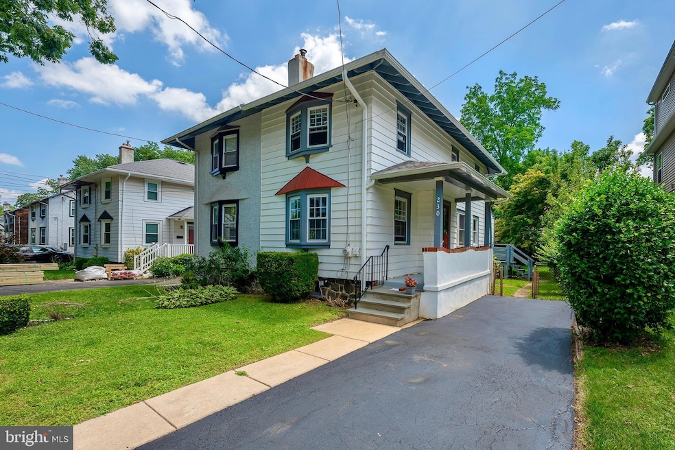 230 Willow Ave, Wayne, PA 19087 - photo 1