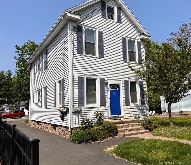 54 Forest St unit A, New Canaan, CT 06840 - photo 1