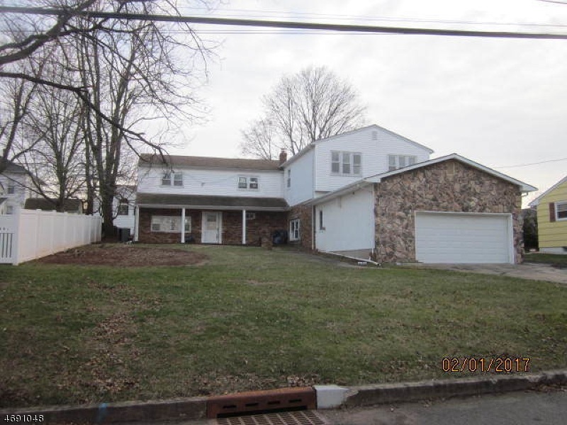 711 Bound Brook Ave, Raritan, NJ 08869 - photo 1