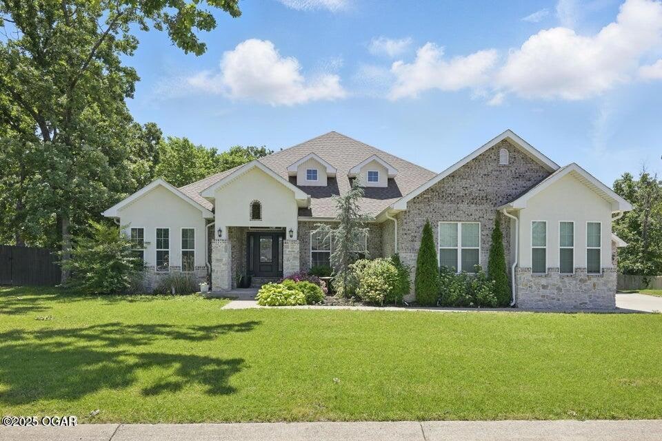 104 Van Dusen Ln, Carl Junction, MO 64834 - photo 1